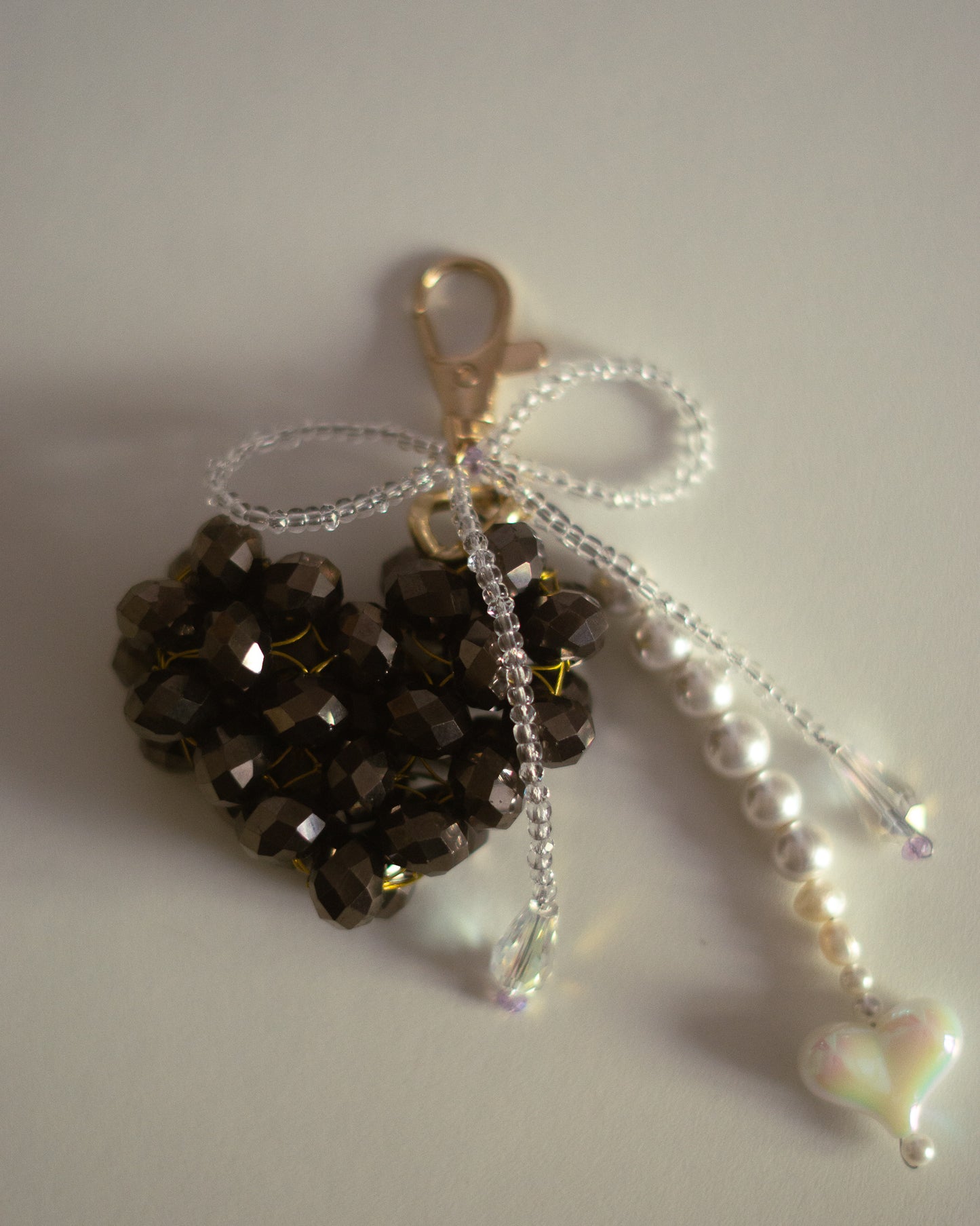 Porte-clé perles en coeur et noeud