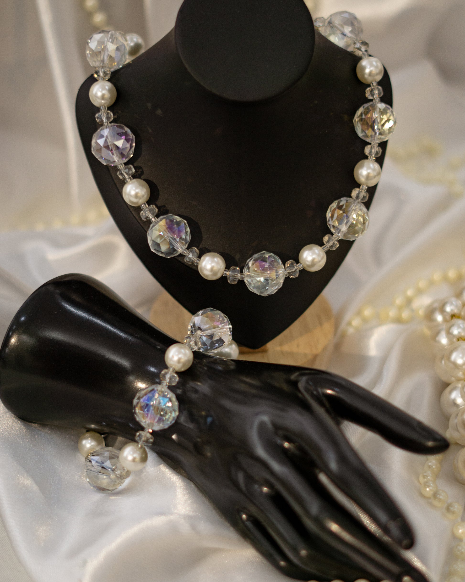 Collier et bracelet en perles de cristal