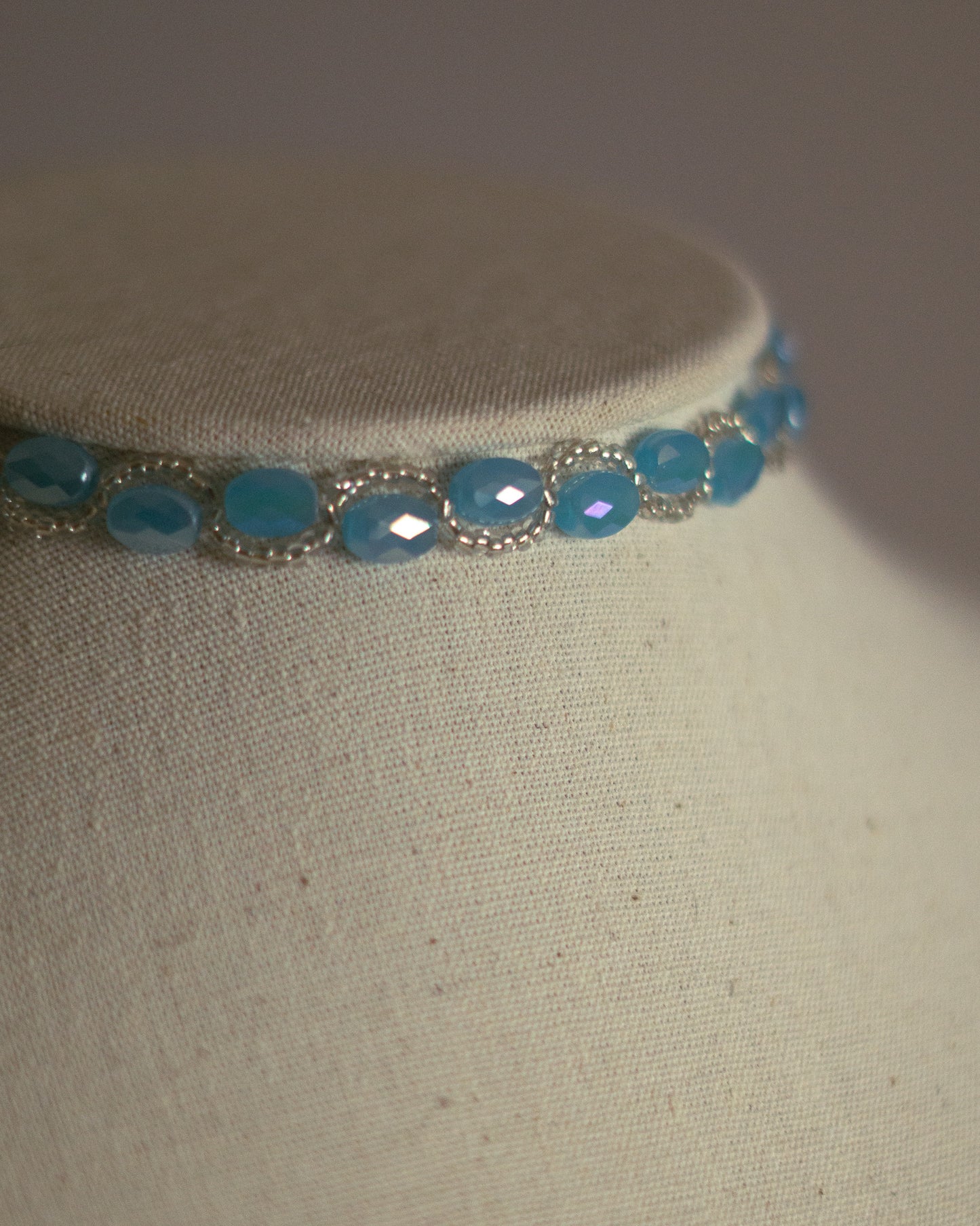 Collier choker en perles de cristal beige - Mother Pearls